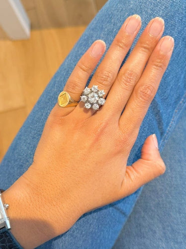 Bague 53 Bague marguerite en platine et or blanc 18 carats avec diamants 2,75 carats 58 Facettes 108