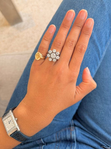 Bague 53 Bague marguerite en platine et or blanc 18 carats avec diamants 2,75 carats 58 Facettes 108