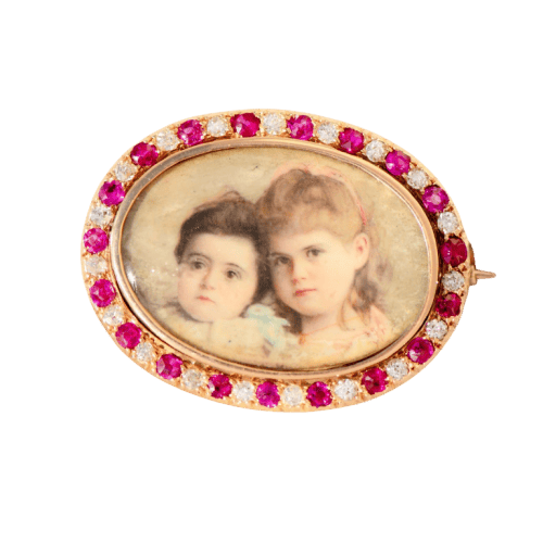 Broche Brosche portrait antique en or jaune 14 carats, rubis et diamants 58 Facettes