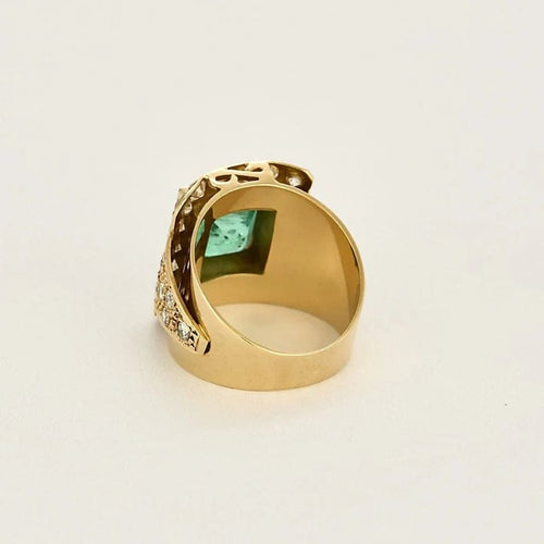 Bague 53 Bague entourage en or jaune 18k avec émeraude et diamants 58 Facettes LJ 25- 288