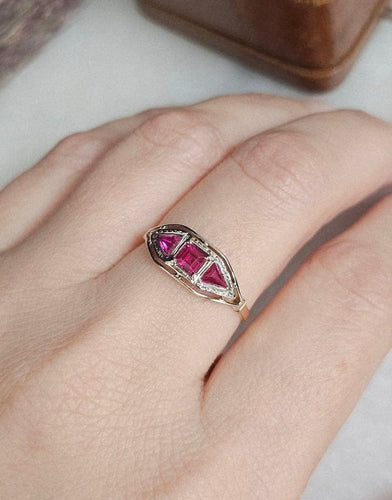 Bague 58 Bague Art déco en or jaune et blanc 18 carats, rubis Verneuil 58 Facettes 710