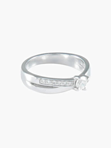 Bague 54 Bague solitaire en or gris et diamants 0,31 ct 58 Facettes 41200261