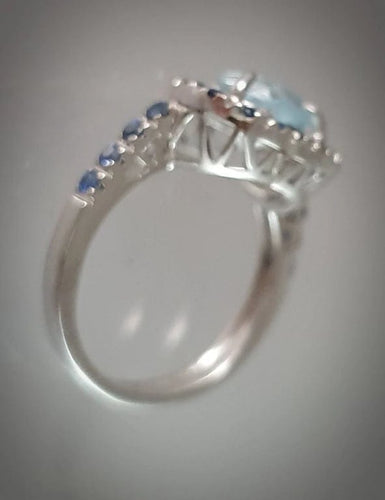 Bague Bague or blanc aigue-marine entourage saphirs 58 Facettes R 1585   NBE