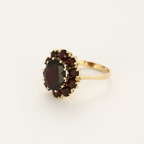 Bague 55 Bague marguerite en or jaune et grenats almandins. 58 Facettes PER0454