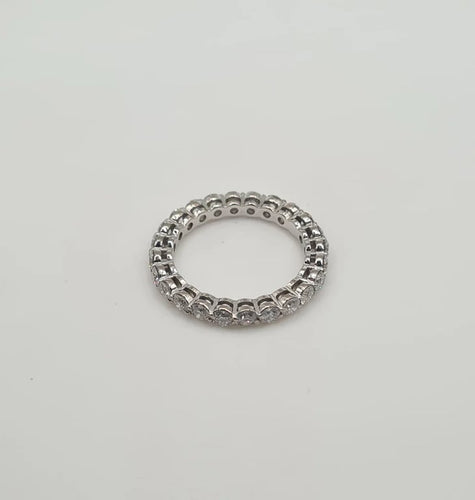 Bague 48 Alliance tour complet or blanc 18 carats sertie de diamants naturels 58 Facettes