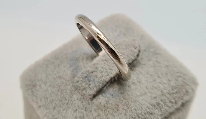 Bague 50 Bague en platine et or blanc 18 carats 58 Facettes