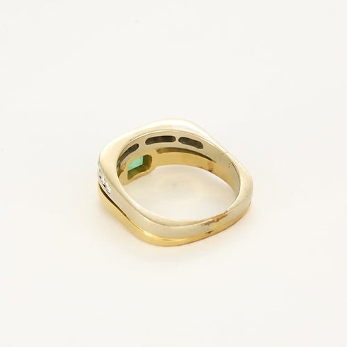 Bague 55.5 Bague en or jaune, or blanc, diamants et émeraude 58 Facettes MON1250