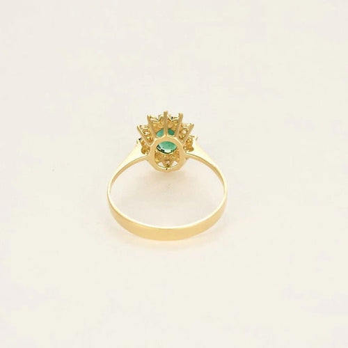 Bague 55.5 Bague marguerite en or jaune 18k et émeraude entourée de diamants 58 Facettes BA623