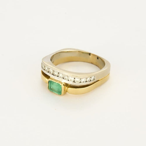 Bague 55.5 Bague en or jaune, or blanc, diamants et émeraude 58 Facettes MON1250