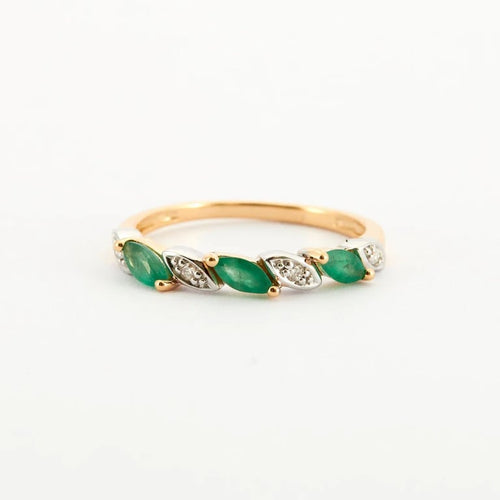 Bague 53 Bague Or jaune Emeraude Diamants 58 Facettes