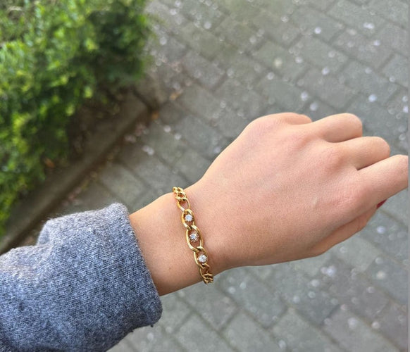 Bracelet Bracelet ancien en or jaune 18 carats et diamants Old Mine 58 Facettes