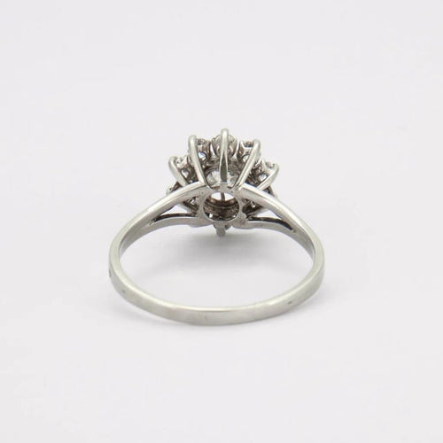 Bague 65 Bague Fleur en Or Gris, Diamants 58 Facettes LOT 2840