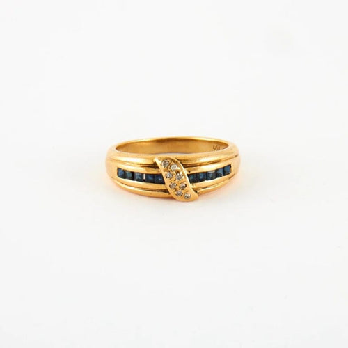 Bague 55 Bague en Or jaune, diamants & saphirs 58 Facettes