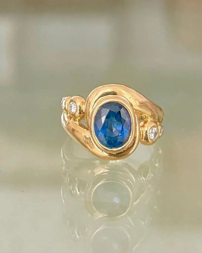 Bague 53 Bague Tourbillon cocktail en or jaune 18 carats saphir et diamants 58 Facettes