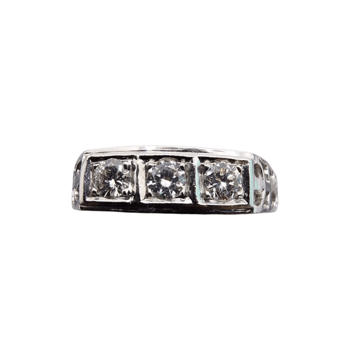 Bague 53.5 Bague Trilogie en Platine et Diamants Années 50 58 Facettes