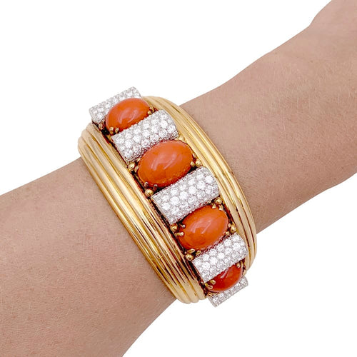 Bracelet René Boivin - Bracelet jonc Bobinettes en or jaune, platine, corail et diamants 58 Facettes 32496