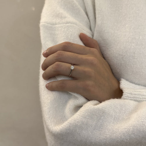 Bague 48 De Beers DB Classic - Solitaire en platine avec diamant 0,40 ct H-SI2 58 Facettes FB08388