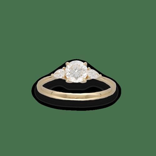 Bague 53-54 Solitaire Diamants – Or Jaune 18k – Diamant Central 0,62 ct H-VVS1 – Epaulé de  0,15 ct G-VS 58 Facettes FB11093 / FB11201