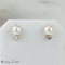 Boucles d'oreilles Boucles d'oreilles - Puces en or jaune 14 carats, perles Akoja et diamants 58 Facettes 2304