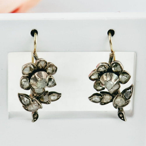 Boucles d'oreilles Boucles d’oreilles pendantes géorgiennes - Fleurs en or 14 carats et diamants taille rose 58 Facettes 180