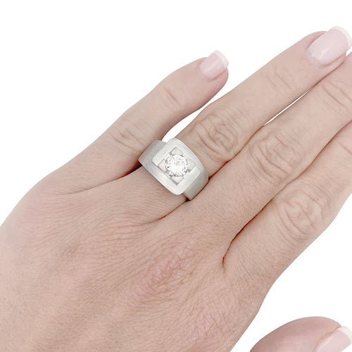 Bague 52 Bague chevalière Art déco en or blanc avec diamant 1,01 ct 58 Facettes 33844