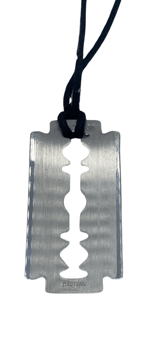 Dinh Van pendant - GM “Razor blade” pendant on cord 58 Facettes 096424105792