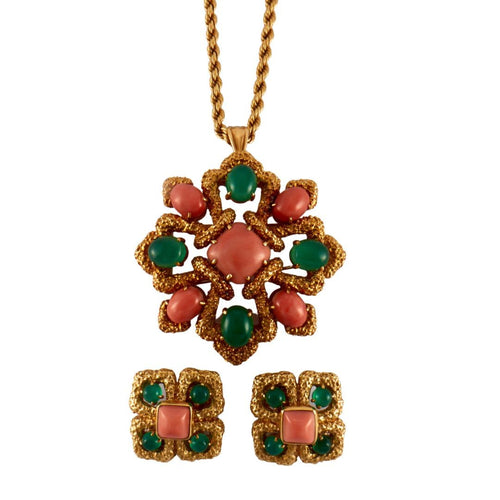 Boucles d'oreilles VAN CLEEF & ARPELS - Parure "Delphe Collection" Corail et chrysoprase 58 Facettes DV0332-5