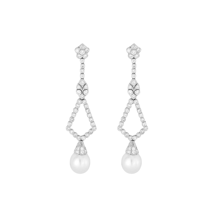 Boucles d'oreilles Boucles d'oreilles pendantes diamants et perles 58 Facettes 1736