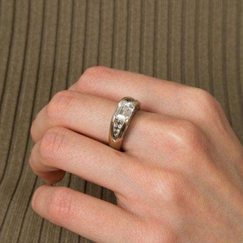 Bague Bague Solitaire Diamant taille émeraude 58 Facettes 1