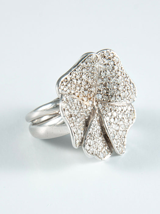 Bague 55 Bague Fleur pavage diamants 58 Facettes