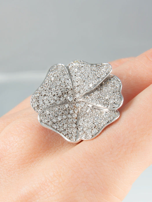 Bague 55 Bague Fleur pavage diamants 58 Facettes