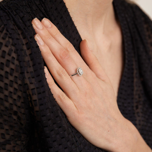 Bague 50 Bague Diamants taille baguette 58 Facettes DV0120-13