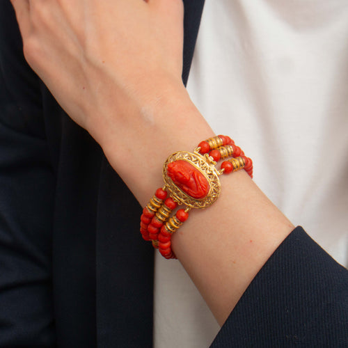 Bracelet Bracelet Trois rangs corail 58 Facettes DV0162-1