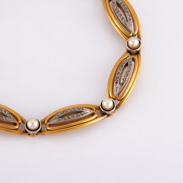 Bracelet Longueur : 17.7 cm / Jaune / Or 750 Bracelet Fin XIXème Or perles et diamants 58 Facettes 190157R