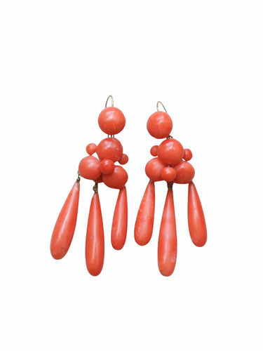 Boucles d'oreilles Boucles d'oreilles girandoles anciennes en or et goutte de corail 58 Facettes