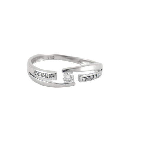 Bague 52 Bague Or blanc diamants 58 Facettes