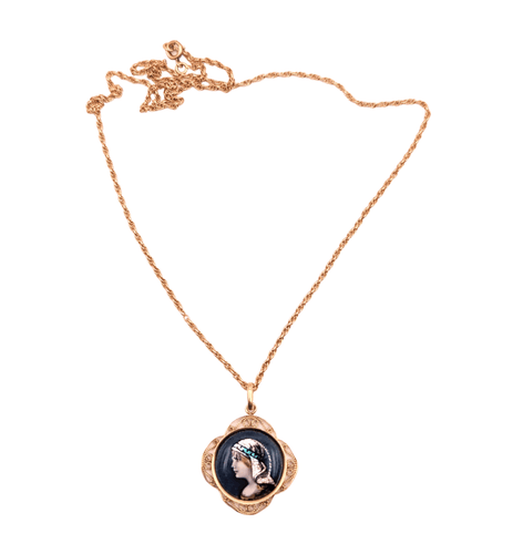 Collier Chaîne et médaille émaillée, années 30 58 Facettes