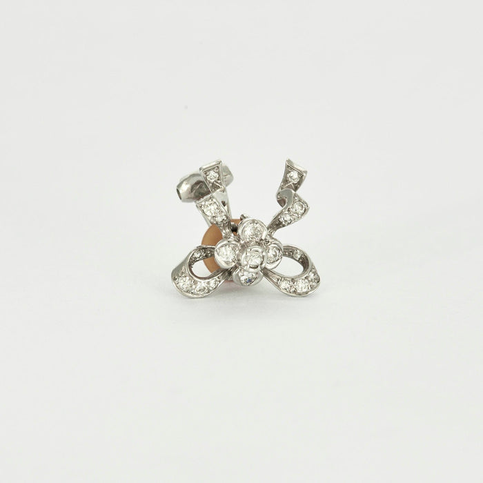 Boucles d'oreilles Paire de boucles d'oreilles à motif de Nœud Diamants et or blanc 58 Facettes DV0377-5