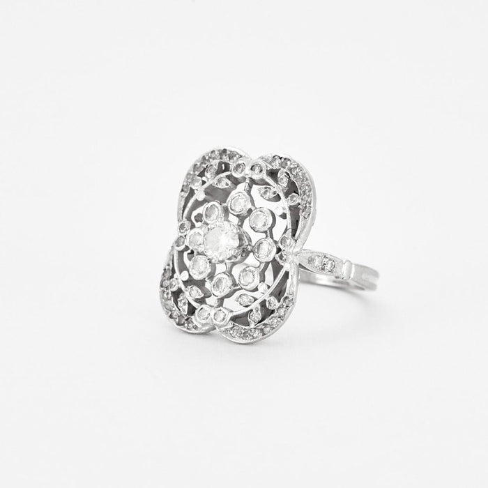 Bague 53 Bague en or gris et diamants 58 Facettes DV2329-3