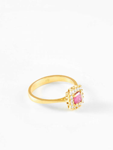 Bague 54 Bague or jaune rubis central et diamants 58 Facettes 761
