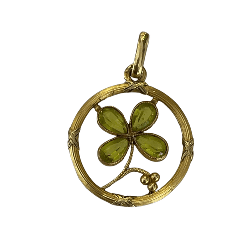 Pendentif Pendentif Porte Bonheur Trèfle Péridots 58 Facettes