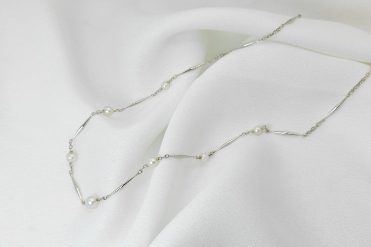 Collier Collier chaîne en or blanc, perles 58 Facettes 345