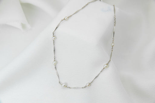 Collier Collier chaîne en or blanc, perles 58 Facettes 345