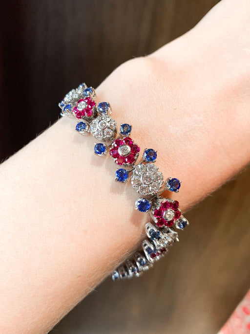 Bracelet Bracelet Fleurs diamants, Saphirs et Rubis 58 Facettes