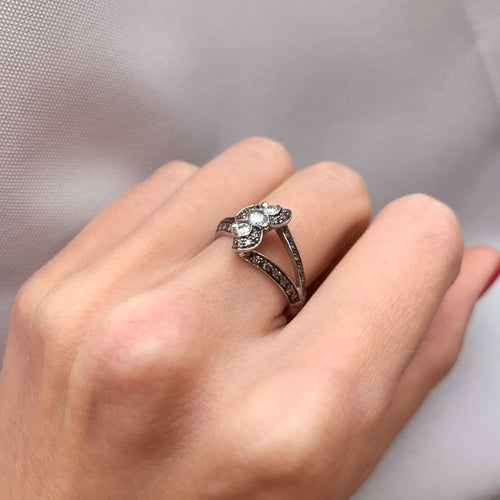 Bague 53 Bague Diamants blancs et bruns 58 Facettes JE160