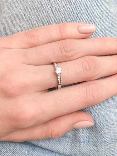 Bague 52 BAGUES ALLIANCES OR BLANC 58 Facettes SO24ODW
