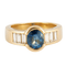 Bague 50 Bague en or jaune, saphir, entourage diamants 58 Facettes