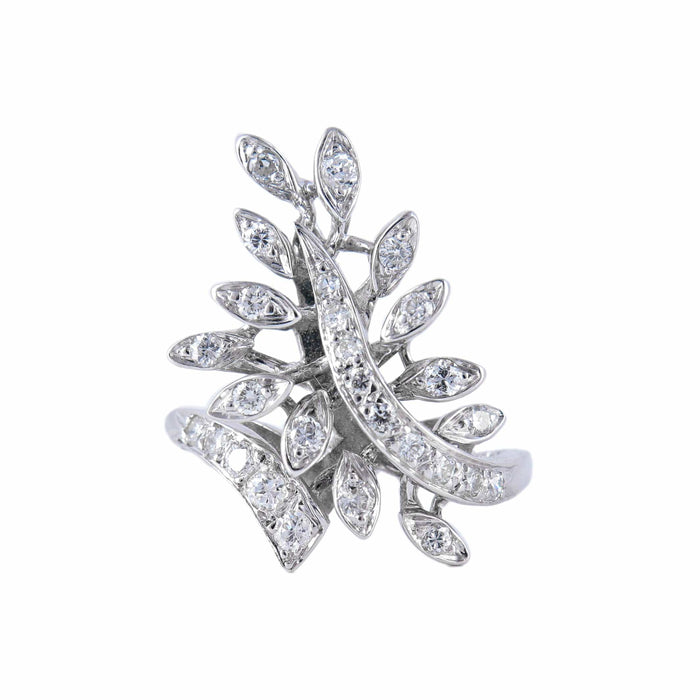 Bague 49 Bague "feuille" en or blanc et diamants 58 Facettes P6L7