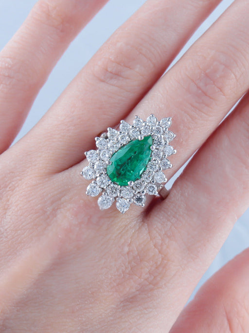 Bague 52 Bague Marguerite Emeraude Diamants 58 Facettes