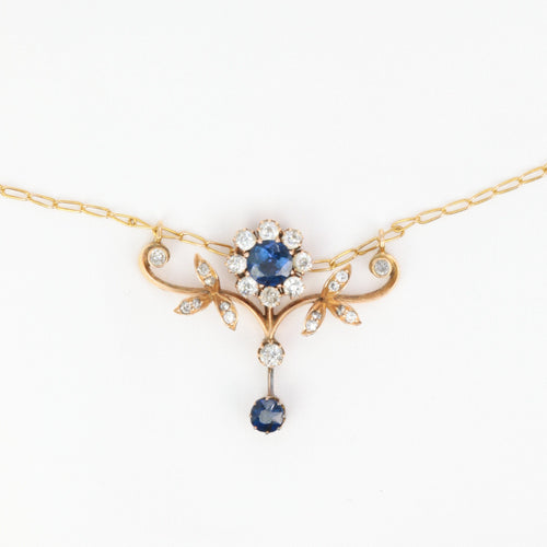 Collier Collier Art Nouveau Fleur saphirs et diamants 58 Facettes 391.15